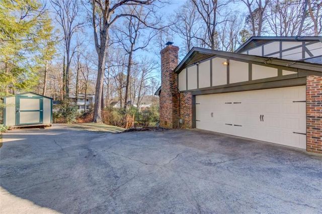 200 Spalding Circle, Sandy Springs, GA 30328