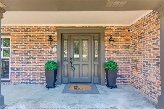 200 Spalding Circle, Sandy Springs, GA 30328