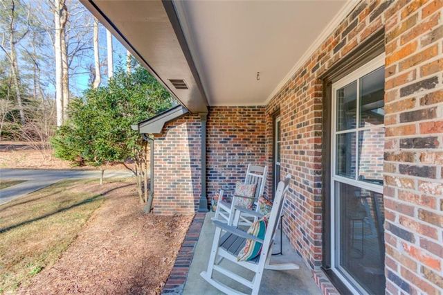 200 Spalding Circle, Sandy Springs, GA 30328