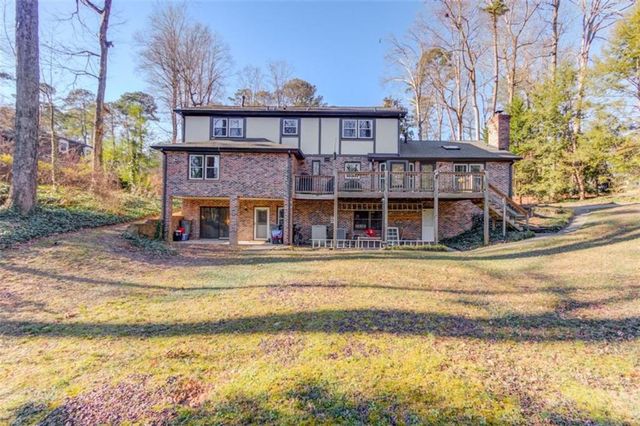 200 Spalding Circle, Sandy Springs, GA 30328