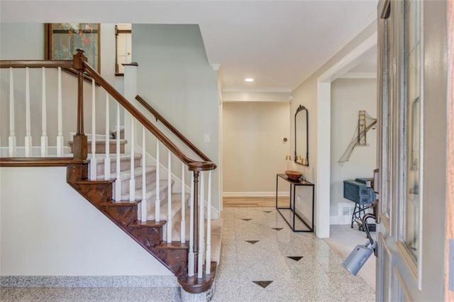 200 Spalding Circle, Sandy Springs, GA 30328