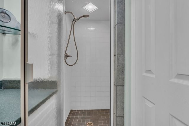 206 Cokesbury Rd, Tewksbury Twp., NJ 08833