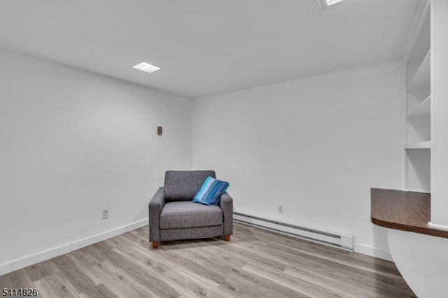 206 Cokesbury Rd, Tewksbury Twp., NJ 08833