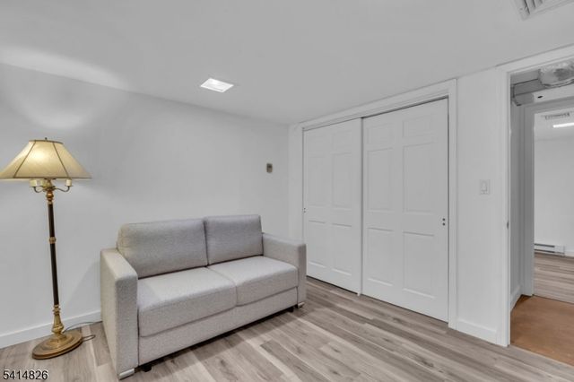 206 Cokesbury Rd, Tewksbury Twp., NJ 08833