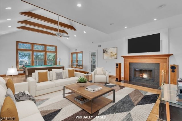 206 Cokesbury Rd, Tewksbury Twp., NJ 08833