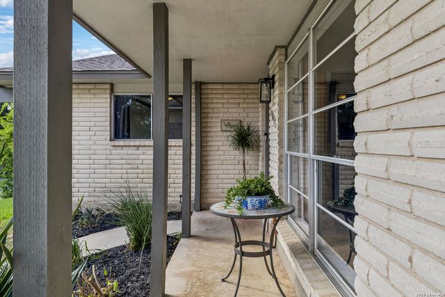 13017 Welcome Dr, Live Oak, TX 78233