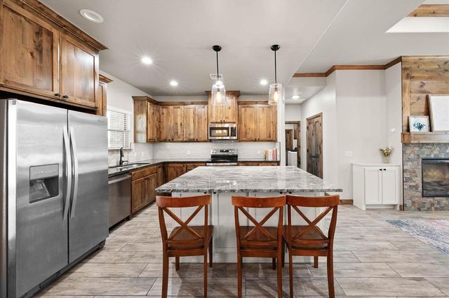 2412 Black Jack Way, Blanchard, OK 73010