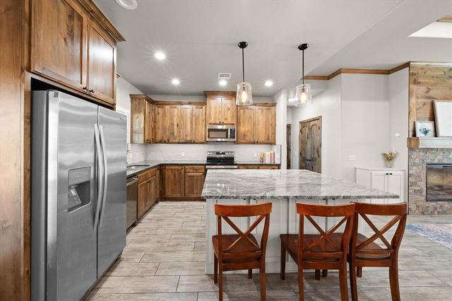 2412 Black Jack Way, Blanchard, OK 73010