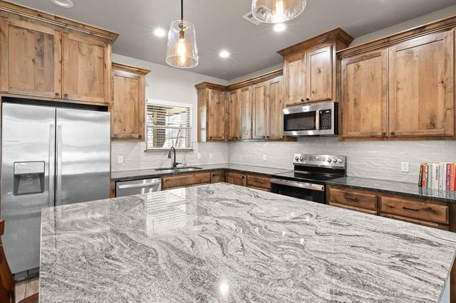 2412 Black Jack Way, Blanchard, OK 73010