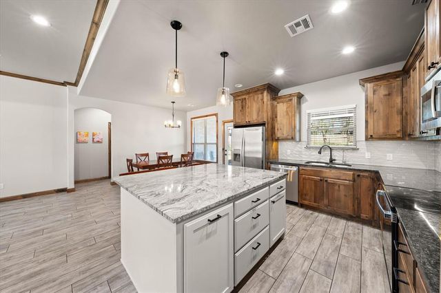 2412 Black Jack Way, Blanchard, OK 73010