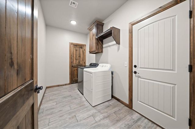 2412 Black Jack Way, Blanchard, OK 73010