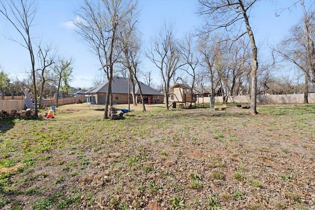 2412 Black Jack Way, Blanchard, OK 73010