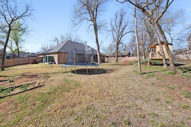 2412 Black Jack Way, Blanchard, OK 73010
