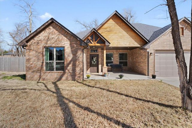 2412 Black Jack Way, Blanchard, OK 73010