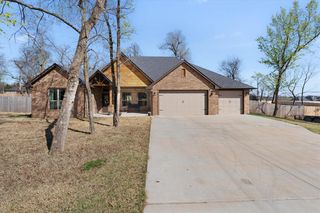 2412 Black Jack Way, Blanchard, OK 73010