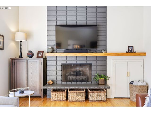 13410 Nw OVERTON St, Portland, OR 97229