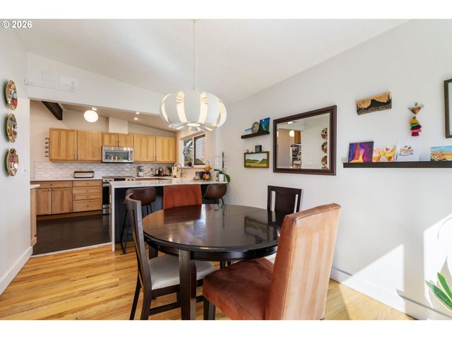 13410 Nw OVERTON St, Portland, OR 97229