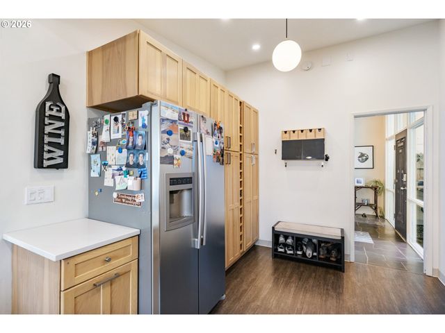 13410 Nw OVERTON St, Portland, OR 97229