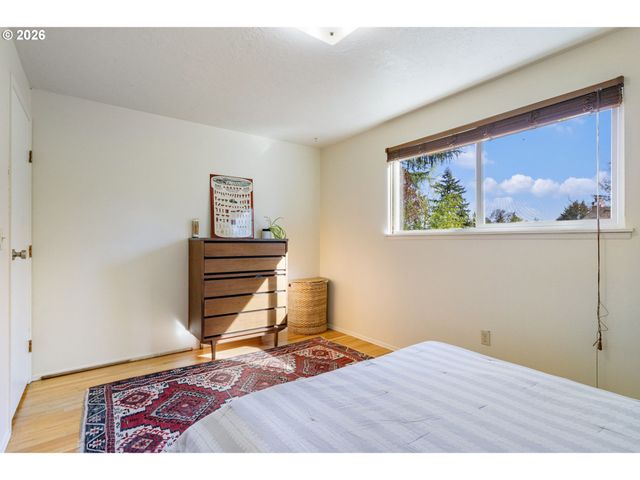 13410 Nw OVERTON St, Portland, OR 97229