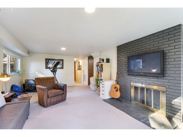 13410 Nw OVERTON St, Portland, OR 97229