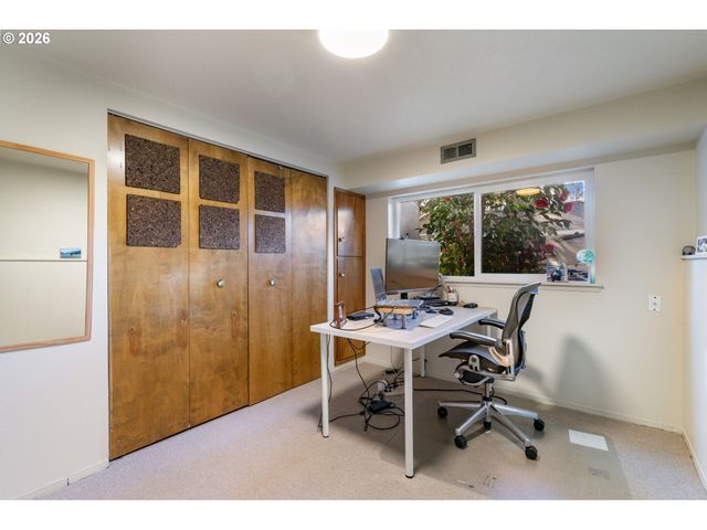 13410 Nw OVERTON St, Portland, OR 97229