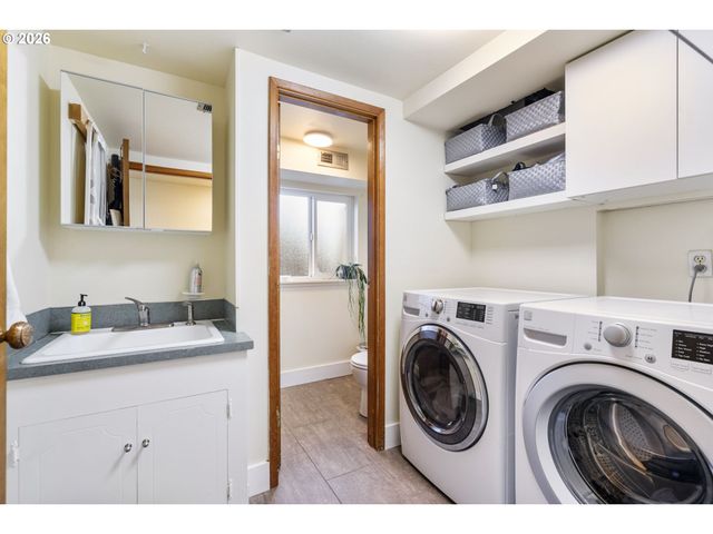 13410 Nw OVERTON St, Portland, OR 97229