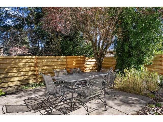 13410 Nw OVERTON St, Portland, OR 97229