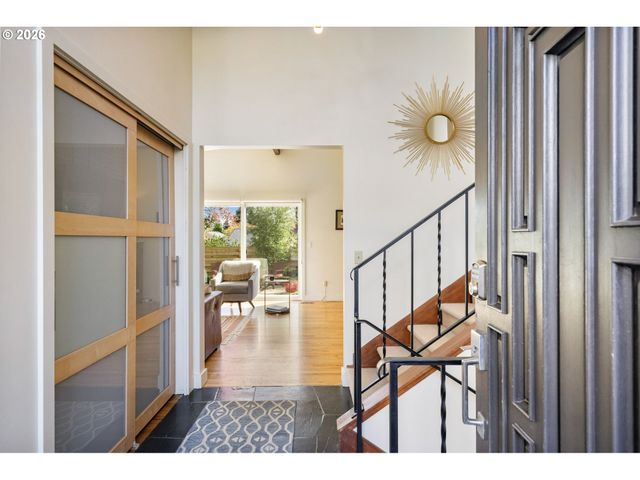 13410 Nw OVERTON St, Portland, OR 97229