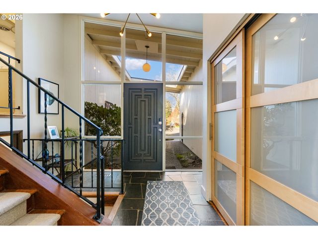 13410 Nw OVERTON St, Portland, OR 97229