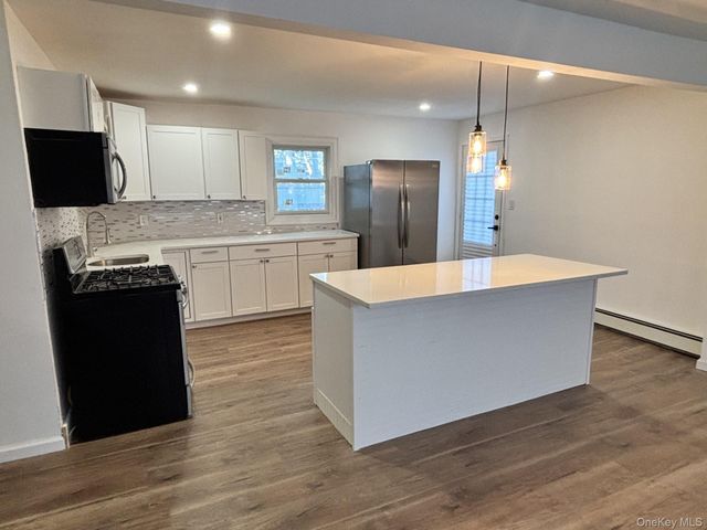 68 State Avenue, Wyandanch, NY 11798