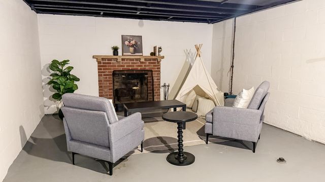 674 Karen Parkway, Newark, OH 43055