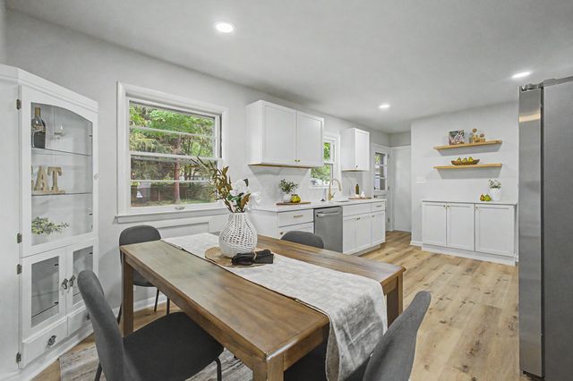 674 Karen Parkway, Newark, OH 43055