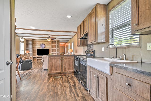 2975 North Wesley Chapel Road, Greeneville, TN 37745