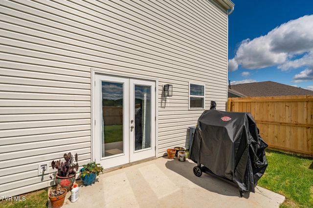 309 Cookie Loop, Johnson City, TN 37615