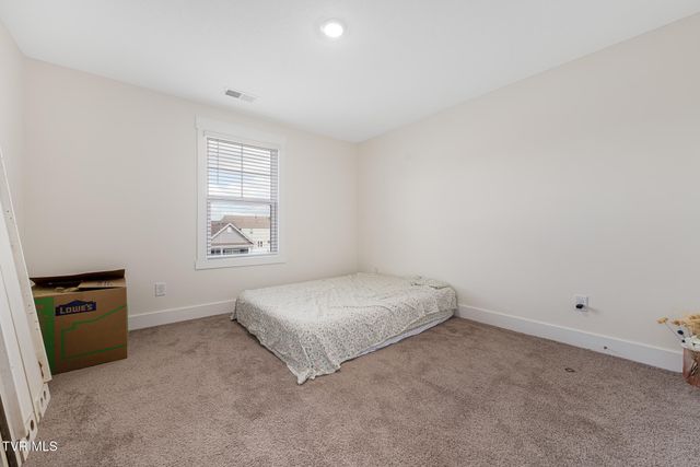 309 Cookie Loop, Johnson City, TN 37615