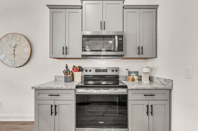 1143 Javier Dr, Springfield, TN 37172