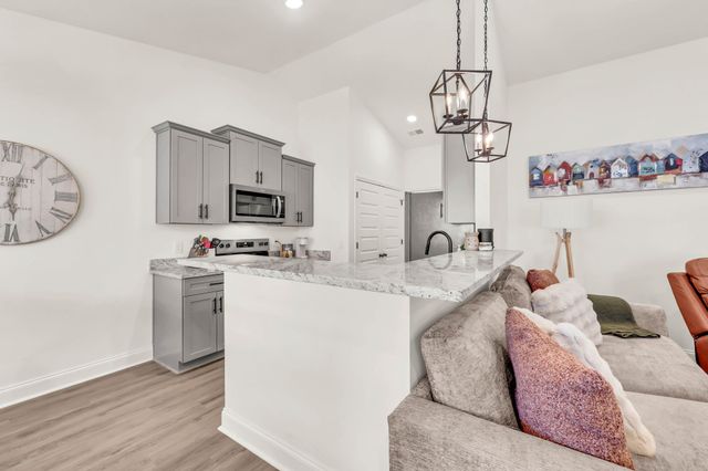 1143 Javier Dr, Springfield, TN 37172
