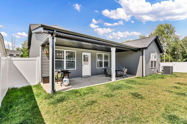 1143 Javier Dr, Springfield, TN 37172