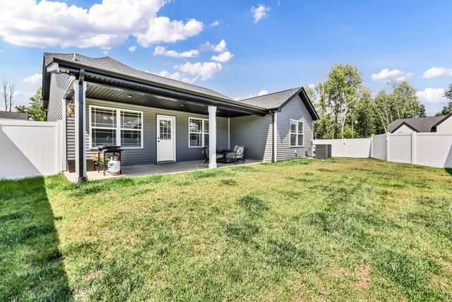 1143 Javier Dr, Springfield, TN 37172