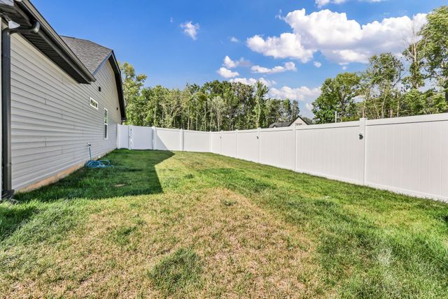 1143 Javier Dr, Springfield, TN 37172