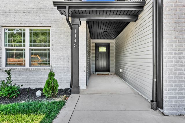 1143 Javier Dr, Springfield, TN 37172