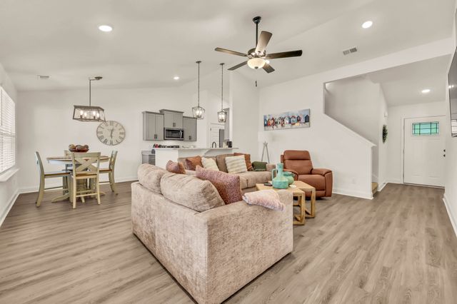 1143 Javier Dr, Springfield, TN 37172