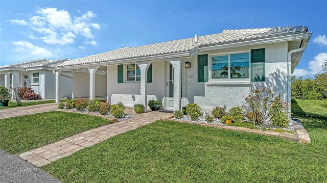 909 SPANISH DRIVE N, Longboat Key, FL 34228