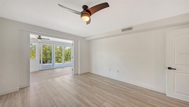 909 SPANISH DRIVE N, Longboat Key, FL 34228