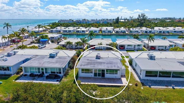 909 SPANISH DRIVE N, Longboat Key, FL 34228