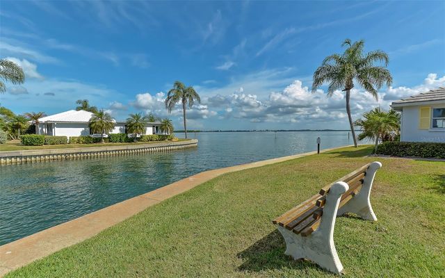 909 SPANISH DRIVE N, Longboat Key, FL 34228