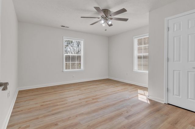 165 GILLIAM LN, Mason, TN 38049