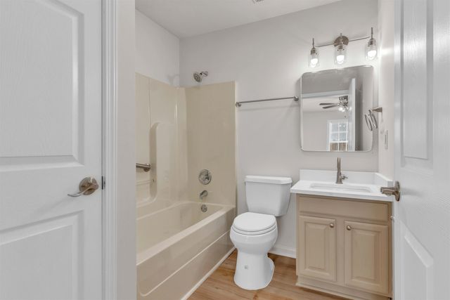 165 GILLIAM LN, Mason, TN 38049