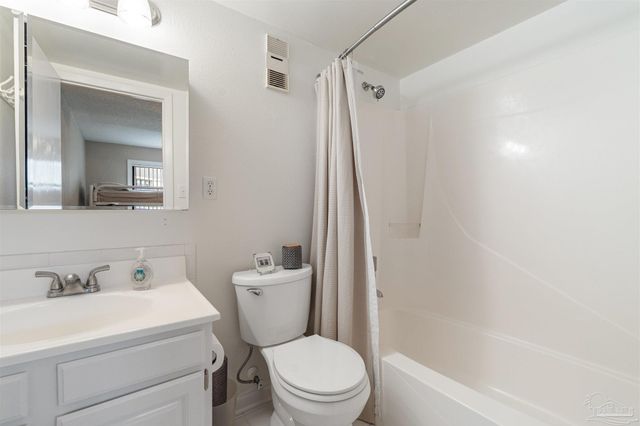 900 Ft Pickens Rd 214, Pensacola Beach, FL 32561