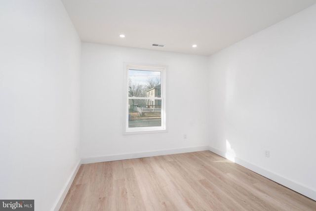 125 S 10TH ST S S, Millville, NJ 08332